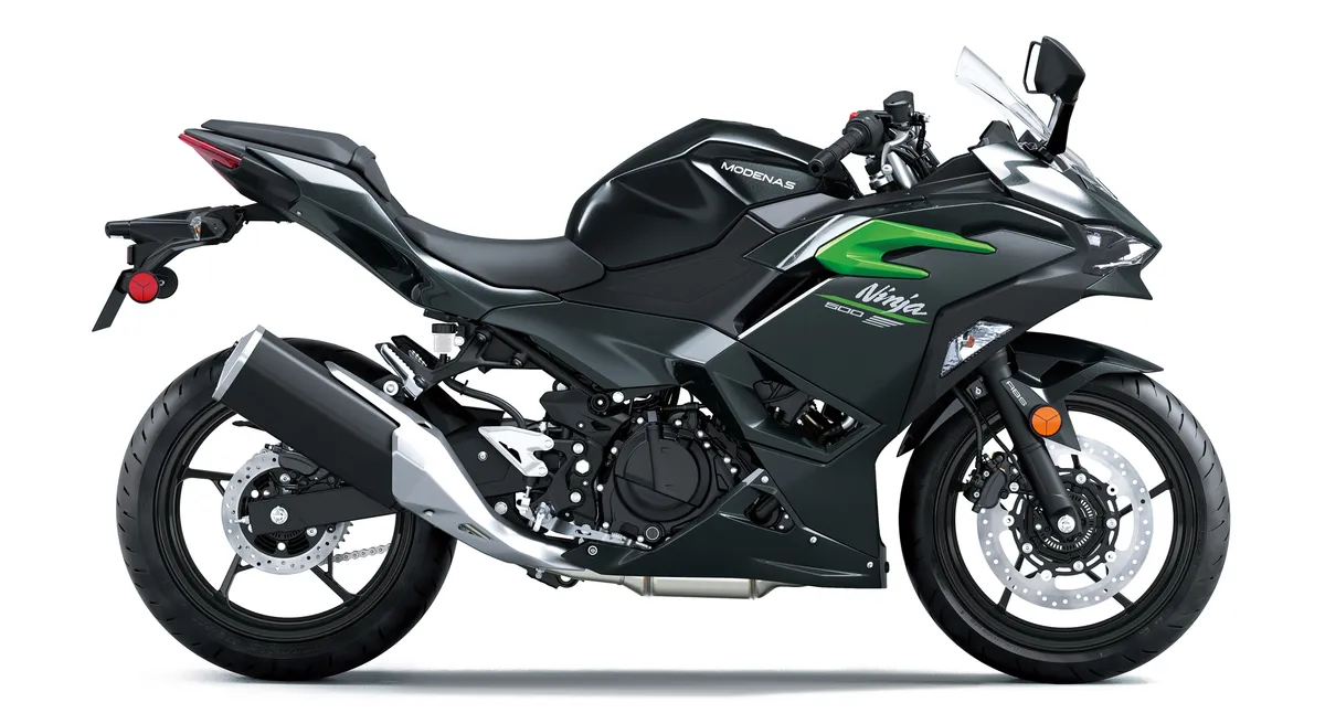 KAWASAKI NINJA 500 — BLACK